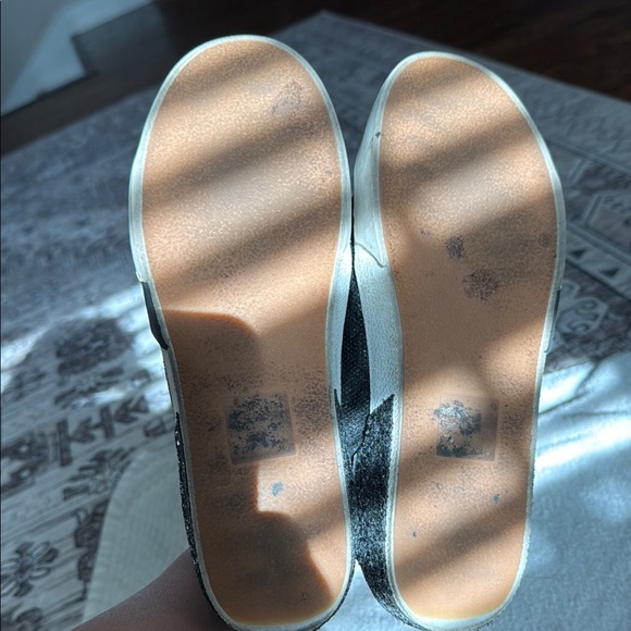 Dolce Vita Black and White Sneakers Classic Design - Picture 9 of 15